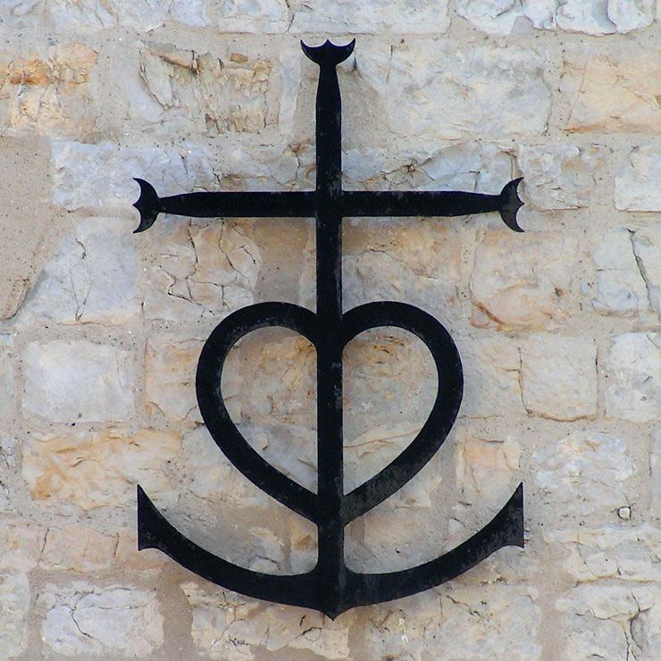 La croix de camargue